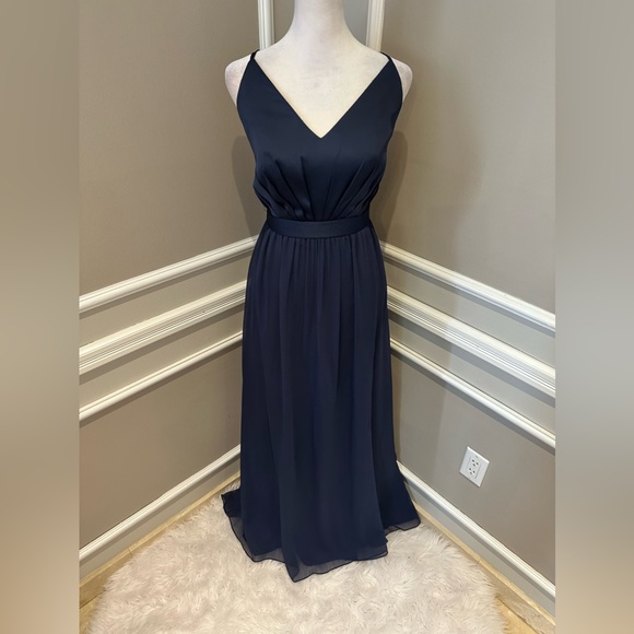 White Vera Wang Navy Women's Spaghetti Strap Long formal designer evening gown - Picture 3 of 16